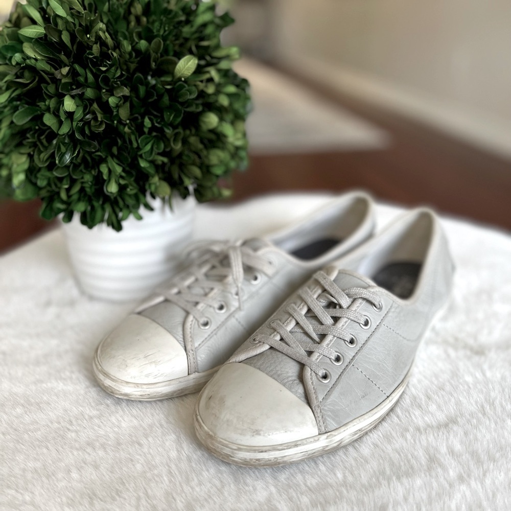 Lacoste Ladies Leather Casual Sneaker